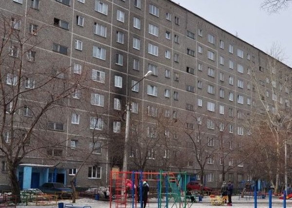 Площадка для воркаута в городе Екатеринбург №4749 Маленькая Современная фото